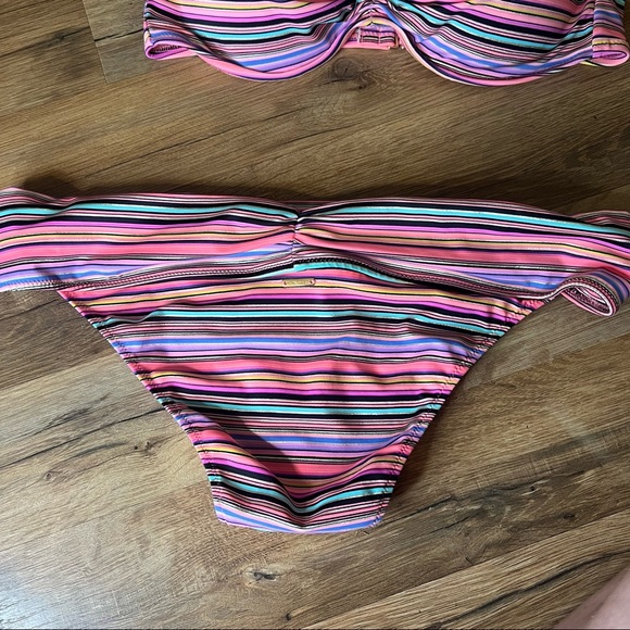 Victoria’s Secret Bikini Set - Picture 3 of 13